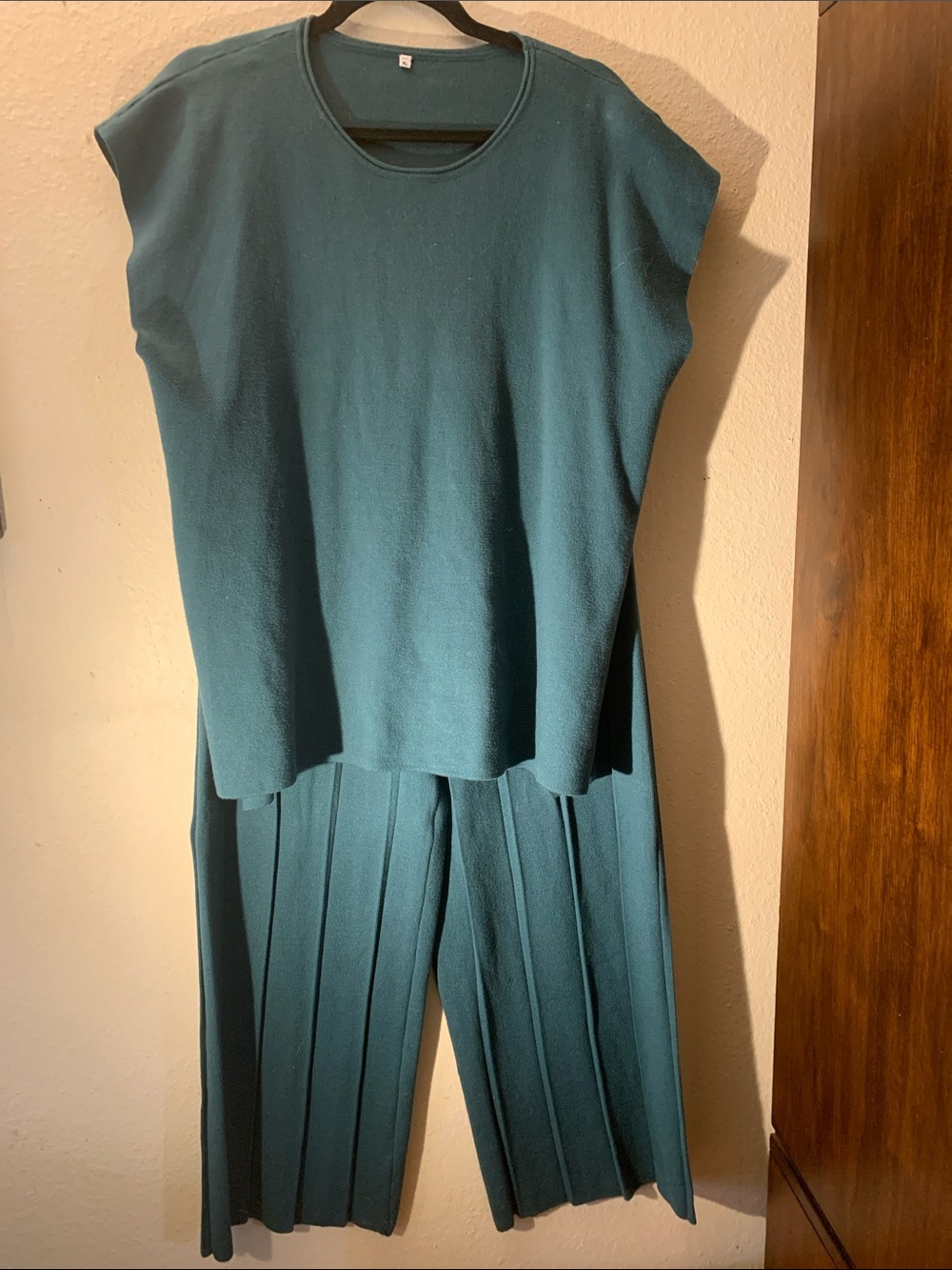 Teal Wide-Leg Pleated Knit Pants & Vest Set